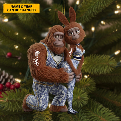Toile in the Wild – Personalized Bigfoot & Bunny Ornament
