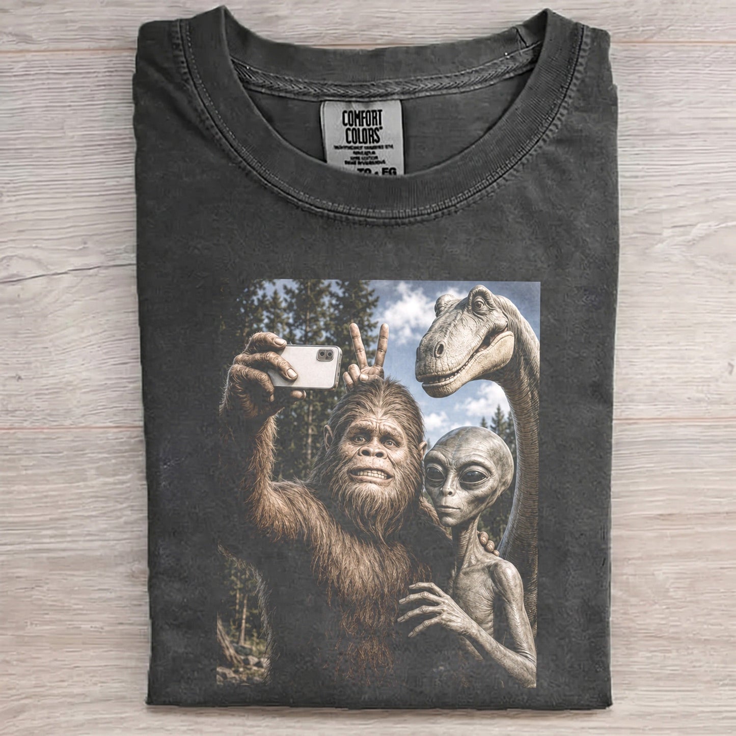 Legendary Creatures Selfie – Retro Outdoor Humor Tee