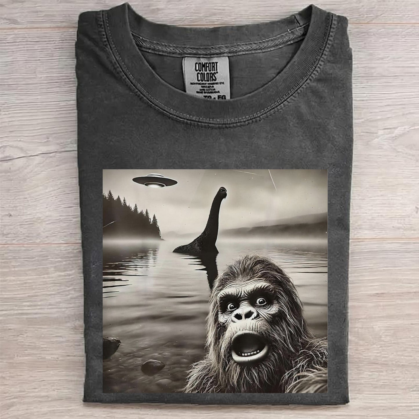 Loch Ness Witness – Bigfoot Selfie Shirt